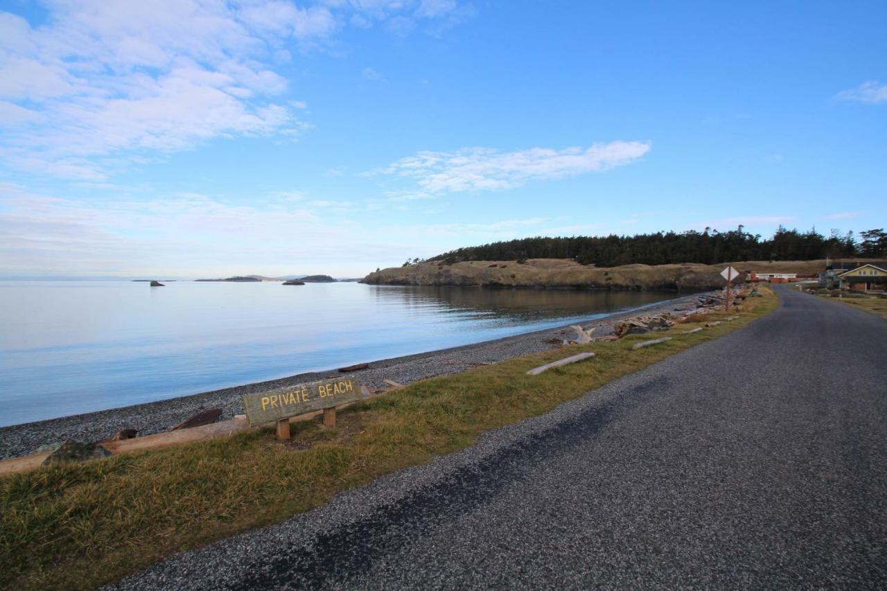 Lopez Island Agate Beach Waterfront Home Islandale Exterior photo