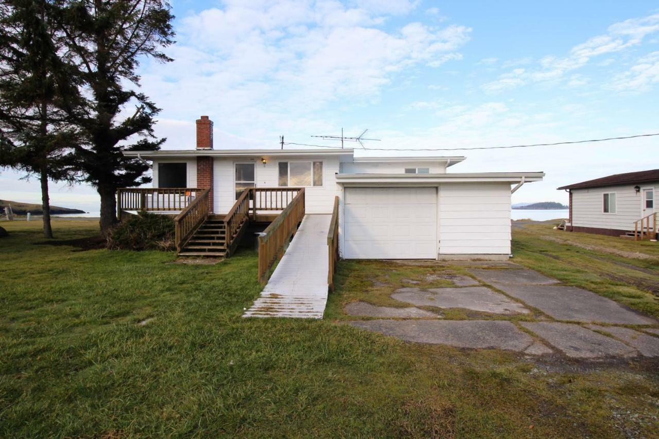 Lopez Island Agate Beach Waterfront Home Islandale Exterior photo